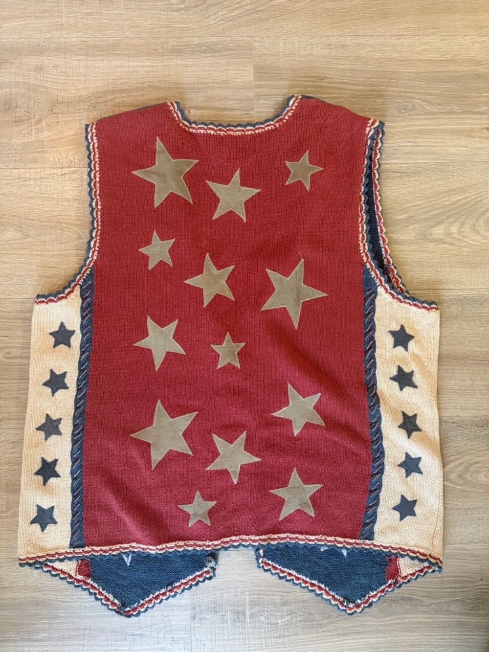 Cambridge Dry Goods Patriotic Star Knit Vest in Blue, Red, Cream, Tan - Picture 4 of 5